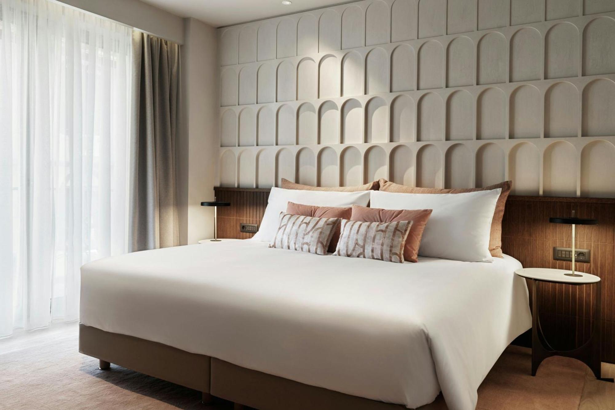 Monasty, Thessaloniki, Autograph Collection Hotell Eksteriør bilde A bedroom at the hotel