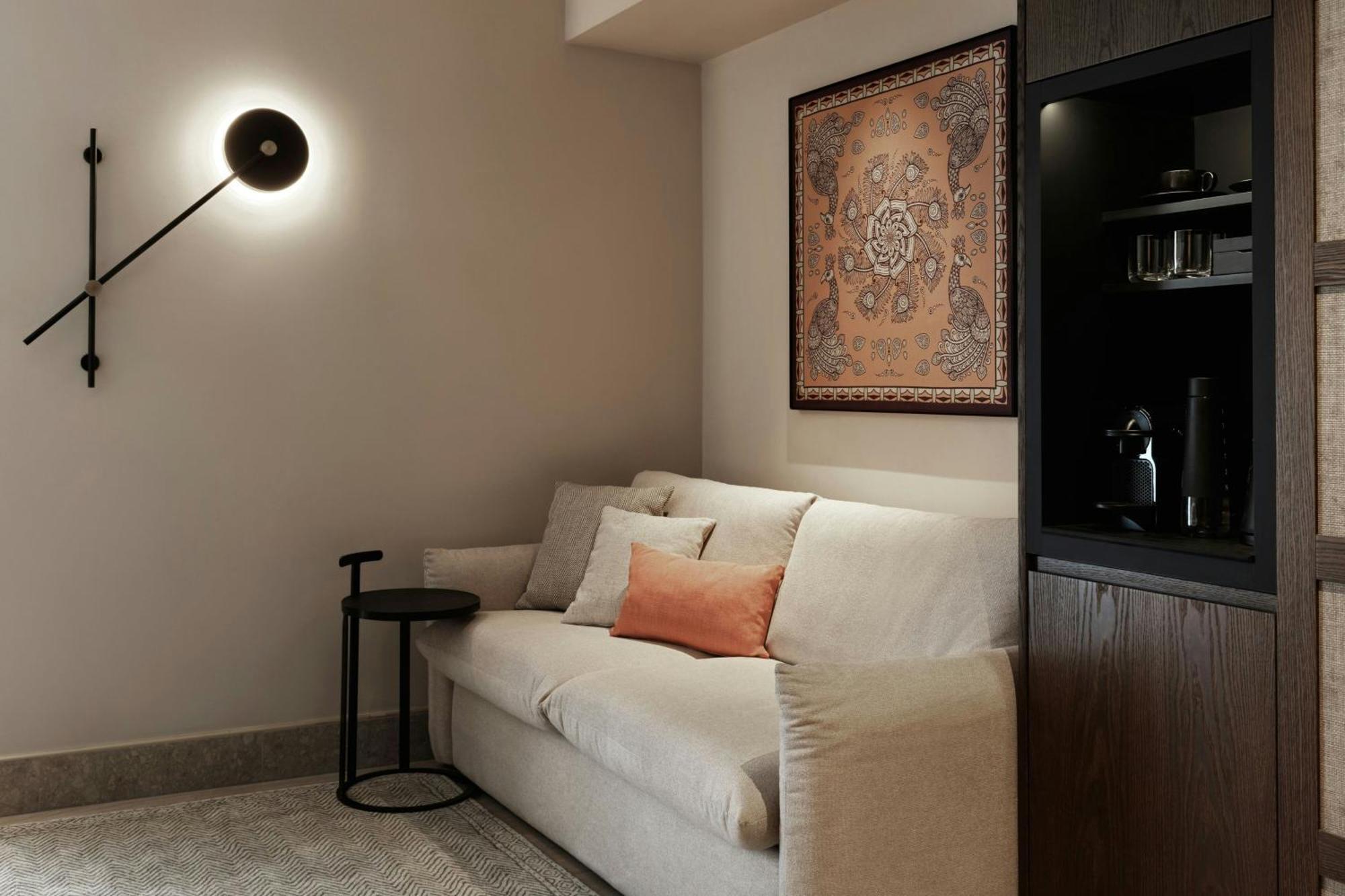 Monasty, Thessaloniki, Autograph Collection Hotell Eksteriør bilde A wall light